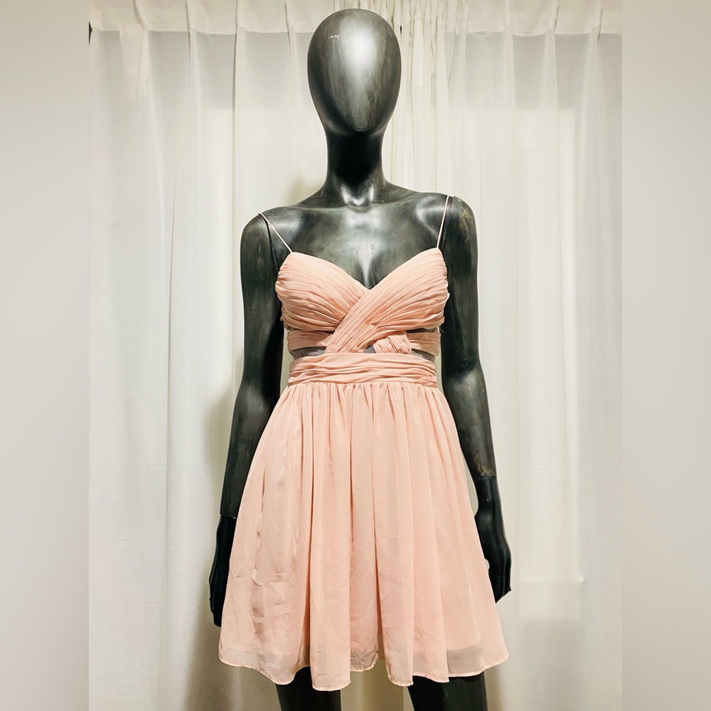 Hailey logan by adrianna papell mini dress